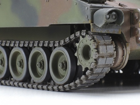 37022 Немецкая САУ M109A3G, с фигурой командира Tamiya