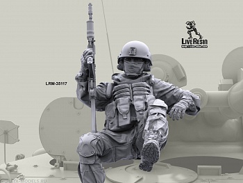 LRM35117 Современные Российские солдаты на броне БМП, Танка - автоматчик с подствольником, старший солдат