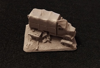 3572516 разбитый танк ОПЕЛЬ - БЛИЦ