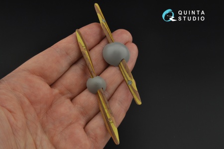 QP32005 Деревянные воздушные винты Axial Wolff (Roden)