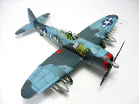 03984RE Истребитель-бомбардировщик P-47M Thunderbolt Revell