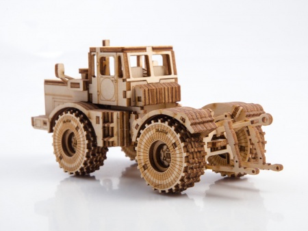 12201BAUMI Сборная модель Трактор К-700 Baumi