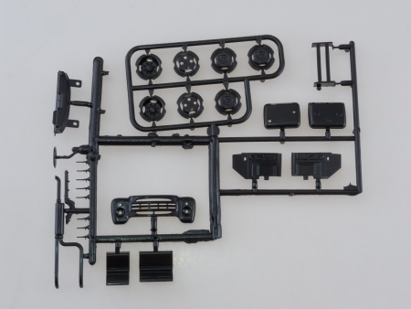 1062KIT Сборная модель Автоцисцерна Живая Рыба АЦЖР (ЗИЛ-130) AVD Models