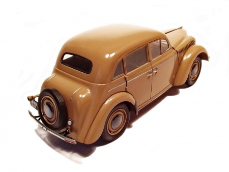 35479 Советский легковой автомобиль Москвич-401-420 ICM 35479 Советский легковой автомобиль Москвич-401-420 ICM