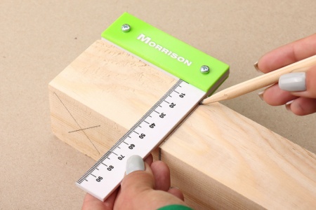 201ins003 Маленький угольник 10 см.