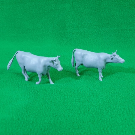 6008 коровы набор 2 шт масштаб 1:35 СВ Модель