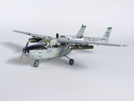 48290 Cessna O-2A Skymaster, Американский самолет-разведчик ICM 48290 Cessna O-2A Skymaster, Американский самолет-разведчик ICM