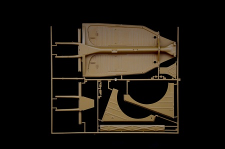 7405ИТ Автомобиль Kdf. 1 Typ 82 K?belwagen Italeri