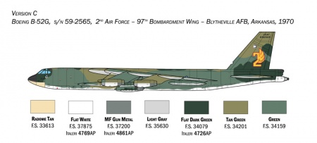 1451ИТ Самолет B-52G Stratofortress Italeri