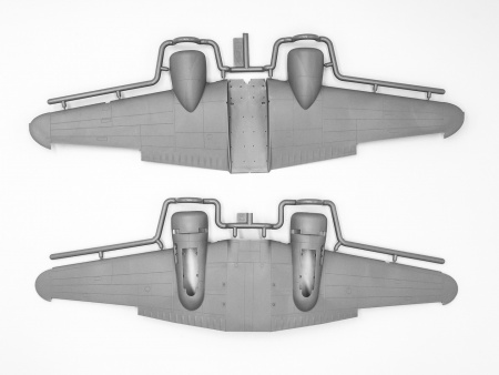 48185 C18S,Американский пассажирский самолет 1:48 ICM