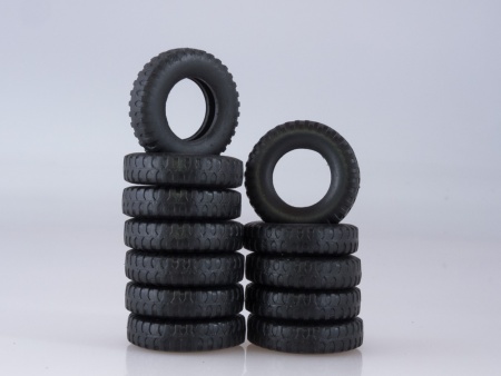 7060AVD Сборная модель МАЗ-200В с полуприцепом НАМИ-790 AVD Models