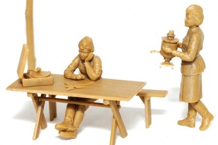 Набор фигурок 35621 Фигуры Советские женщины-военнослужащие, 1941-1942г (А зори здесь тихие) ICM