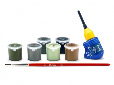 63908 Подарочный Набор 100 лет RAF: Хокер «Хантер» Revell