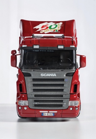 3875ИТ Грузовик 50лет Италери Italeri