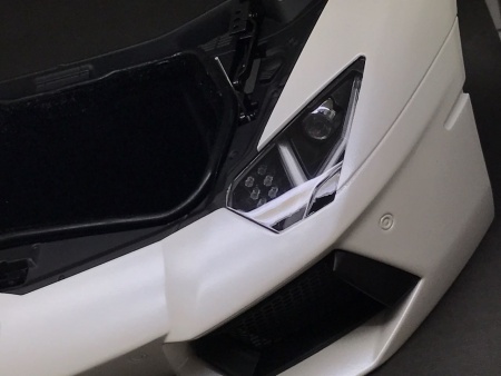 HK104 Lamborghini Aventador Roadster Bianco Canopus (Полуматовый белый)