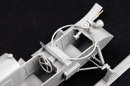 02322P Советские боевые аэросани РФ-8/Горький-98 Trumpeter