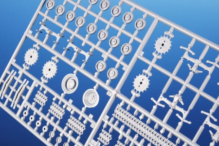 T35026 Skoda T-11 Bulgarian Tank Special Hobby