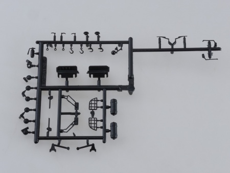 1056KIT Сборная модель  Автоцистерна АЦ-4,0 (ЗИЛ-131) AVD Models