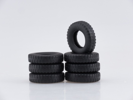 1326AVD Сборная модель МАЗ-200 Рефрижератор ЧАР-1 AVD Models