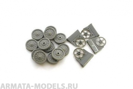 MC235004 BMP-1 / BMP-2 Road Wheels  ранний