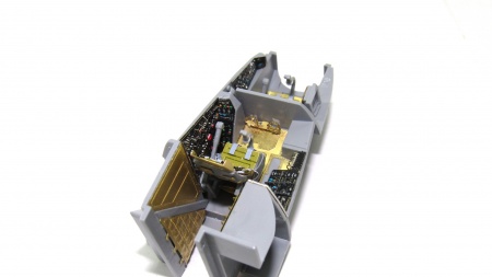 MD 048037 Ми-35 кабина (Звезда)