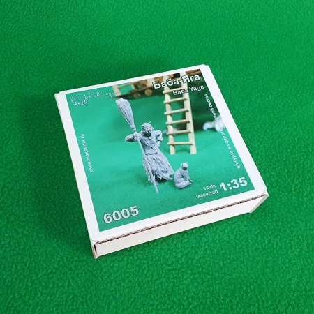 6005 фигурка Баба Яга с метлой СВ Модель