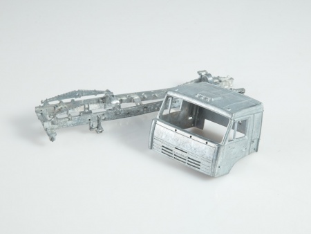 1444AVD Сборная модель КАМАЗ-5460 седельный тягач AVD Models