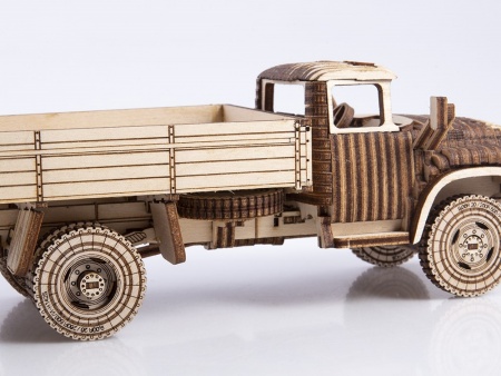 11007BAUMI Сборная модель ЗИЛ 130-Бортовой Baumi