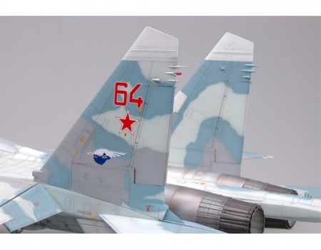 02270P Самолет СУ-27УБ (Flanker C) Trumpeter