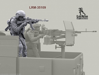 LRM35109 Российский военнослужащий Сил Специальных операций, ведущий огонь