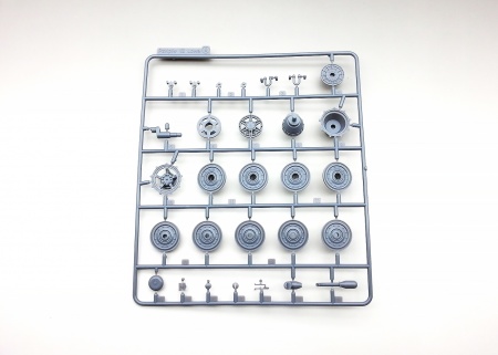 AH35A005 Panzerkampfwagen VII Lowe Amusing Hobby