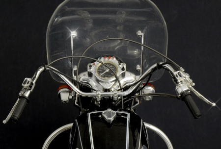 4513ИТ Мотоцикл Moto Guzzi V850 Califor Italeri