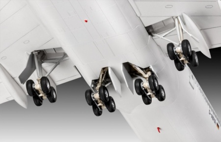 03891 Самолет Boeing 747-8 Lufthansa New Livery Revell 03891 Самолет Boeing 747-8 Lufthansa New Livery Revell