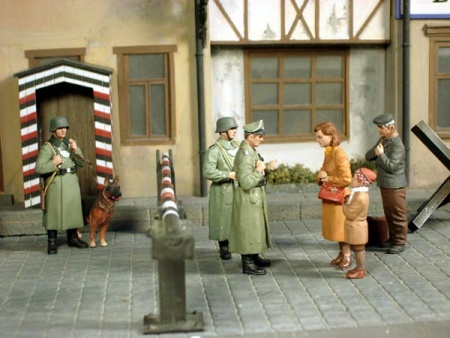 Набор фигурок MB3527 Фигурки Блокпост Master Box (MB)