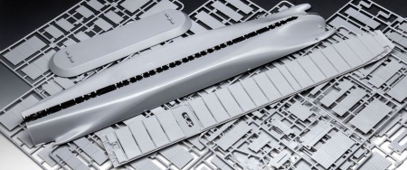 05152RE Контейнеровоз Colombo Express Revell