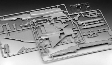 03890RE Всепогодный многоцелевой истребитель Kfir C-2 Revell