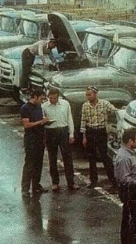 HE-35178 Миниатюра 3х фигурок из автопарка (Не для свободной продажи) HE-35178 Миниатюра 3х фигурок из автопарка (Не для свободной продажи)