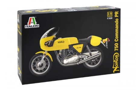 4640ИТ МОТОЦИКЛ NORTON COMMANDO 750cc PR Italeri