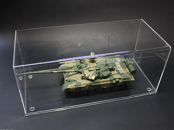 LCB001 Бокс акриловый 360х160х140 на пластиковом основании для танков 1/35