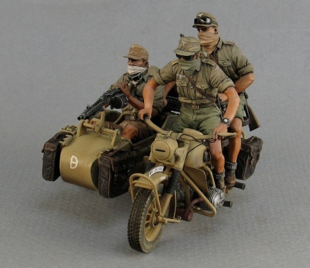 T35133 Немецкий мотоциклист III с пулеметом МГ-42. Tank