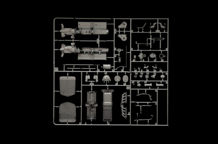 4706ИТ Автомобиль ALFA ROMEO 8C 2300 Monza Italeri