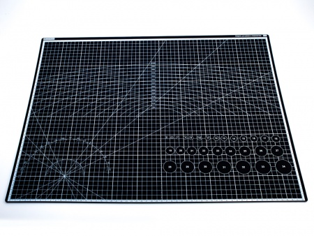 100115RK Коврик для резки А2, 5 слоев, серый черный