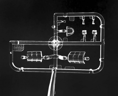 AH70044 Hawker Hurricane Mk.IIb Trop с Arma Hobby