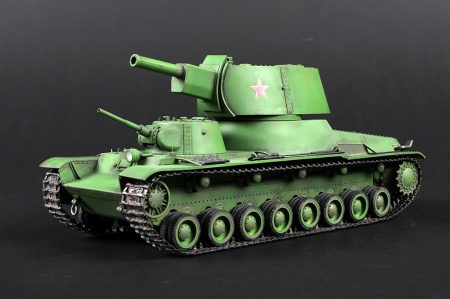 09591P Сборная модель Soviet T-100Z Heavy Tank Trumpeter
