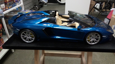 Lamborghini Aventador Roadster Blue (Синий металлик)