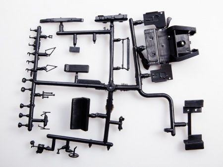 1556AVD Сборная модель Топливозаправщик АТЗ-2,4 (52) AVD Models