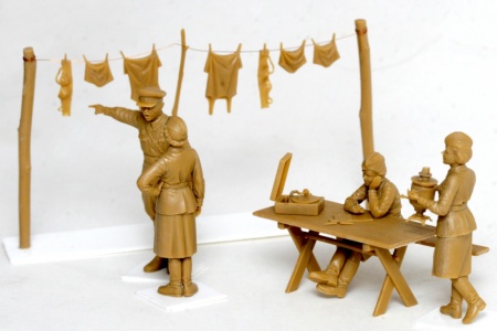 Набор фигурок 35621 Фигуры Советские женщины-военнослужащие, 1941-1942г (А зори здесь тихие) ICM