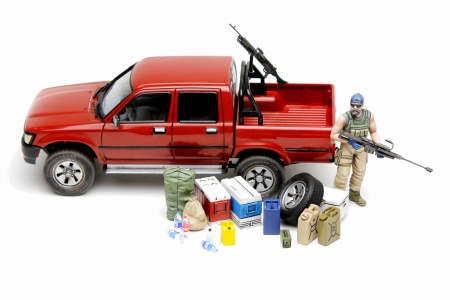 VS-002  PICK UP w/EQUIPMENT Meng