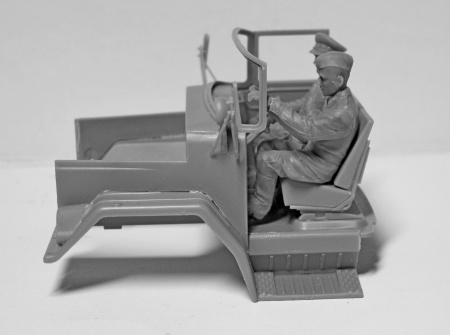 Набор фигурок 35636 Фигуры Советские военнослужащие (1979-1991), (5 фигур) ICM