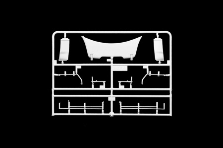 3921ИТ Грузовик  MAN TGX XXL WOLF TRANSPORTE Italeri